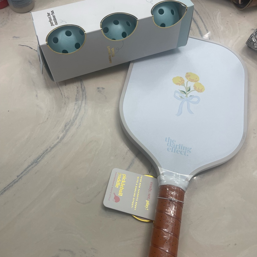 The Gifting Effect Paddle Set with Yellow Floral Design